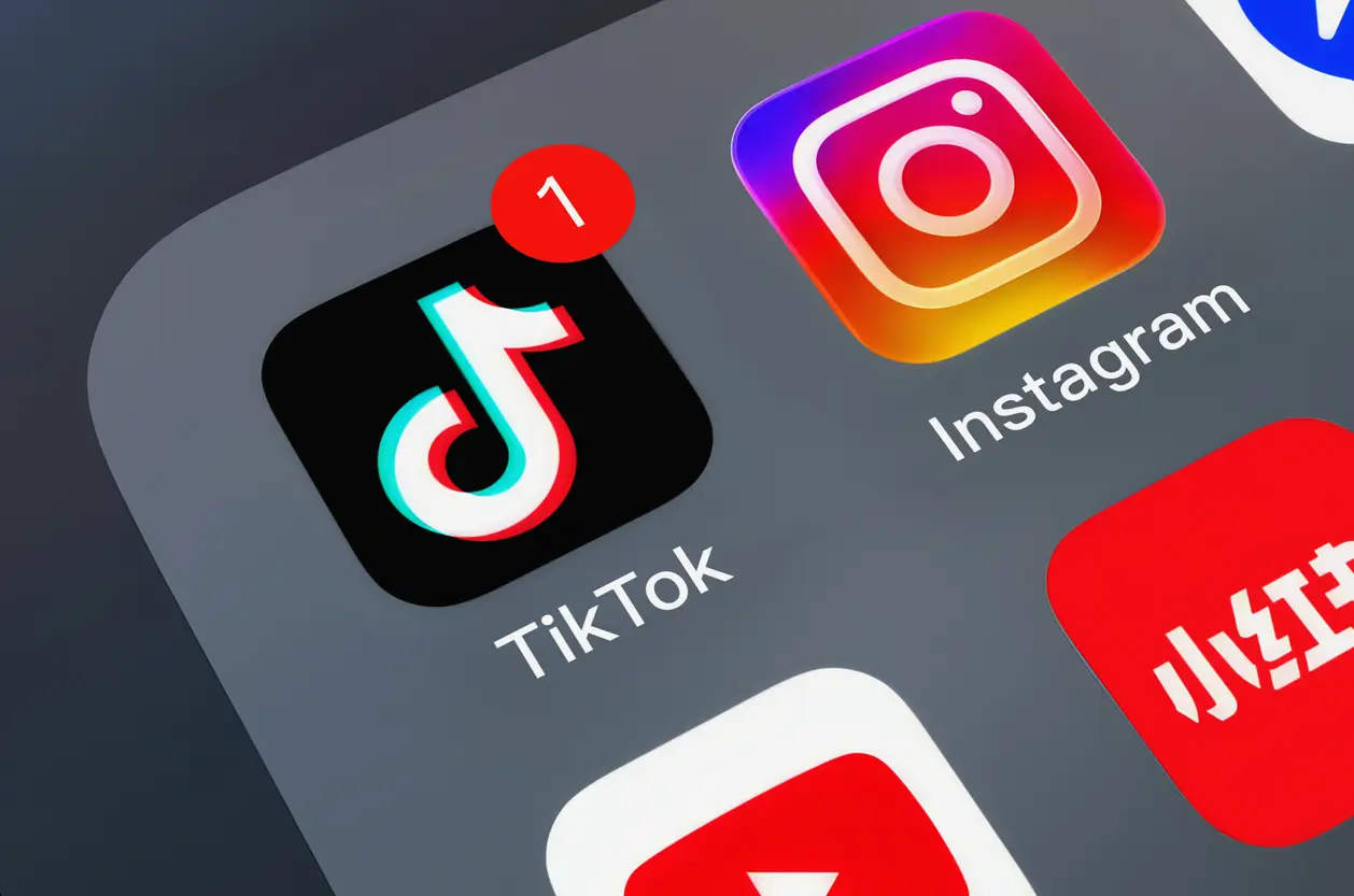  picture of tiktok on a phone screen